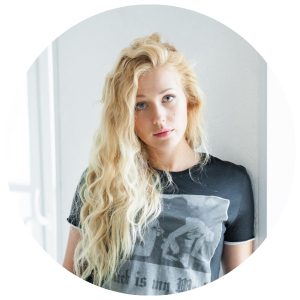 Карина Андоленко