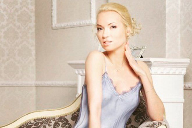 Анастасия Гулимова фото в майке