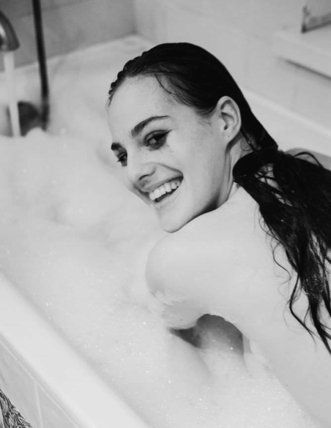 Изабель Эйдлен фотосессия в ванне с пеной