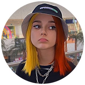 Даша Суднишникова