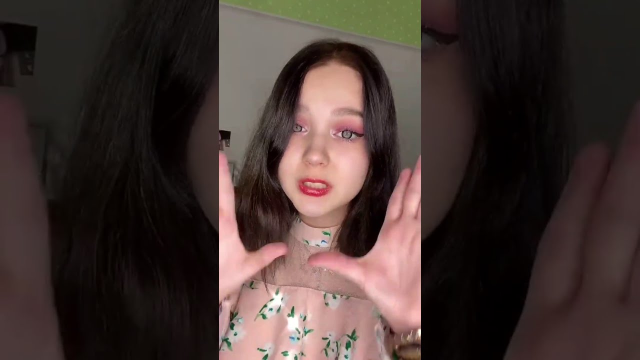 Лиза Анохина