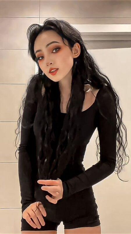 Карина Карамбеби