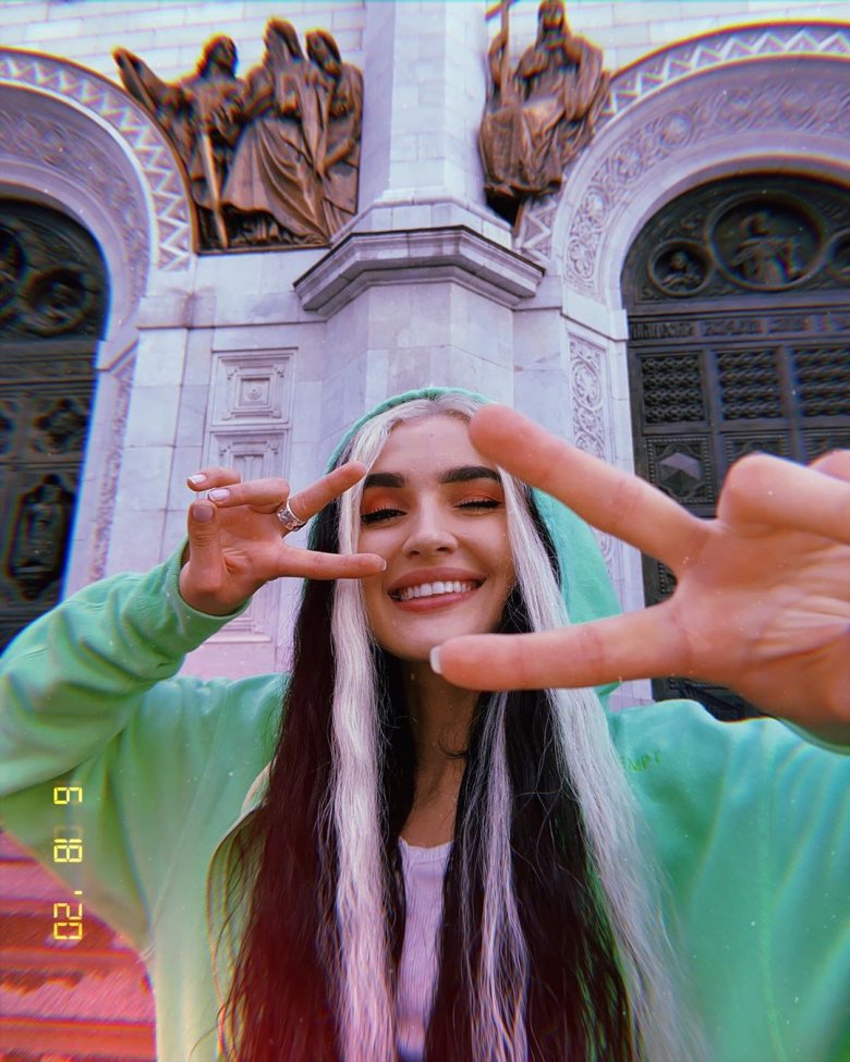 Дина Саева