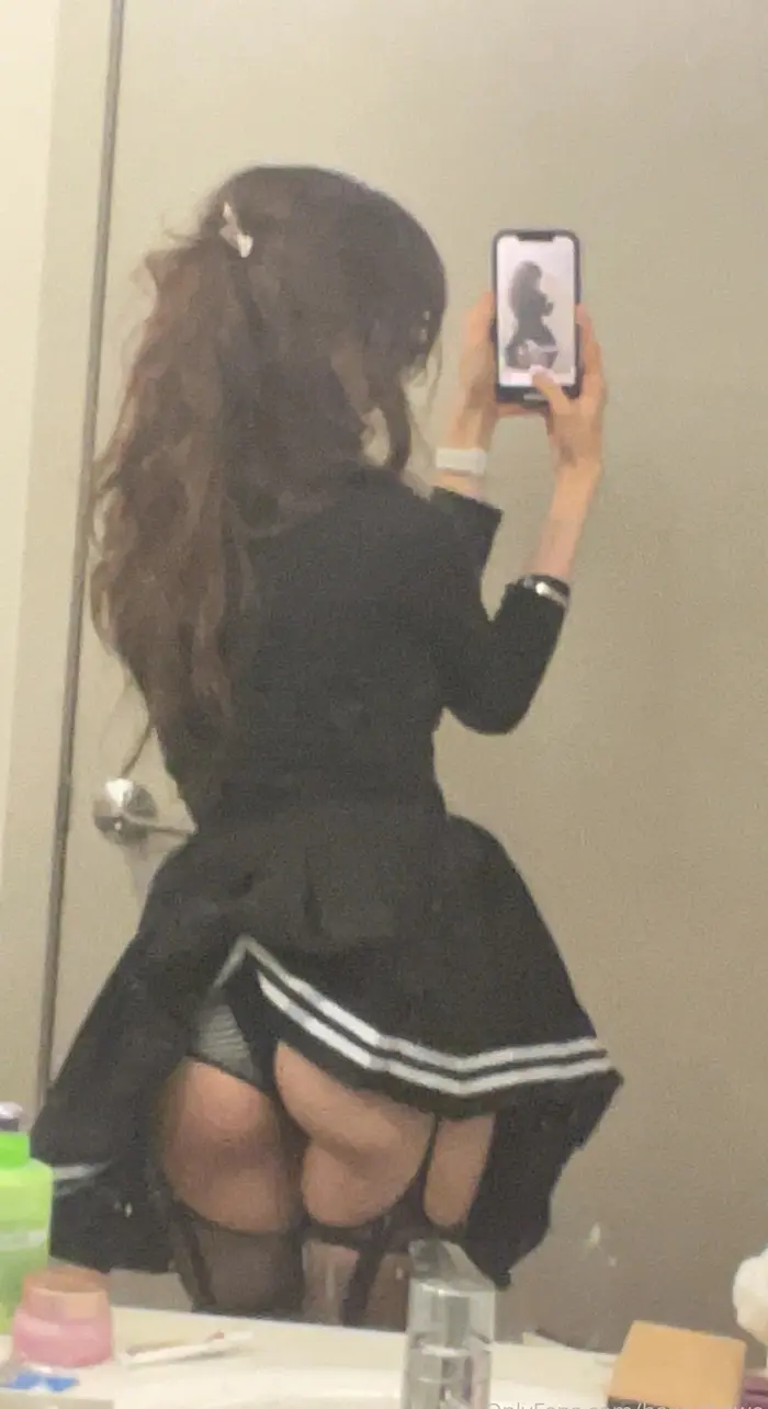 Ханна Кейбл (Hannahowo)