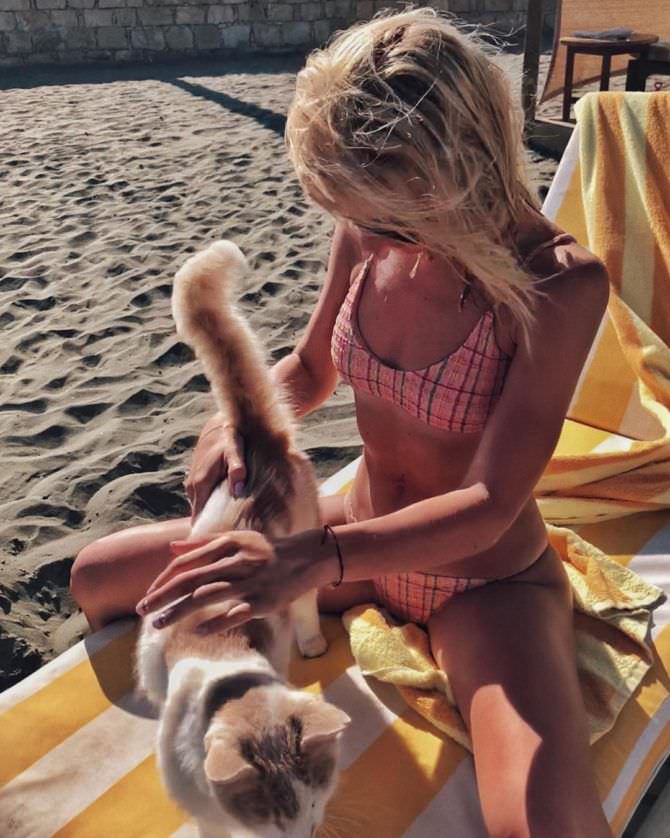 Юлианна Караулова фото в кошкой