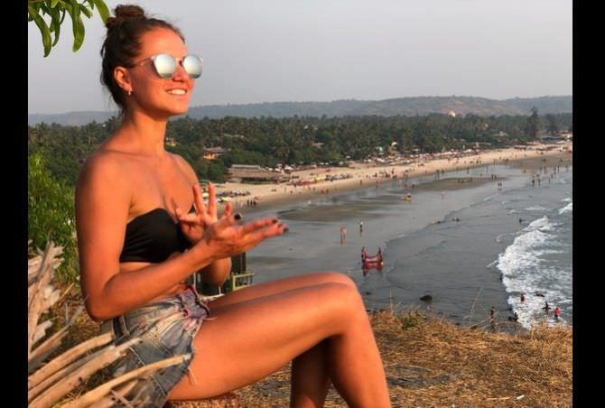 Евгения Громова фотография на пляже в купальнике