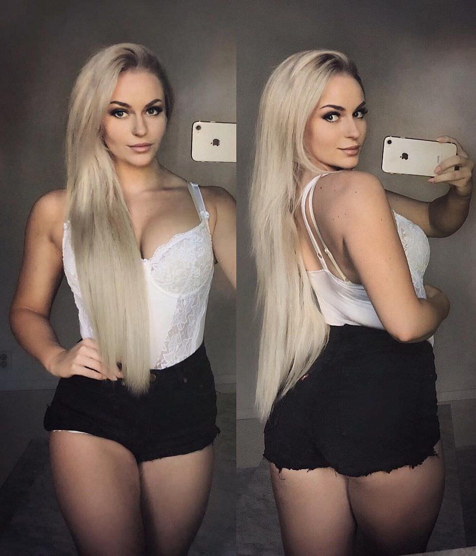 Анна Нистром фото в зеркале