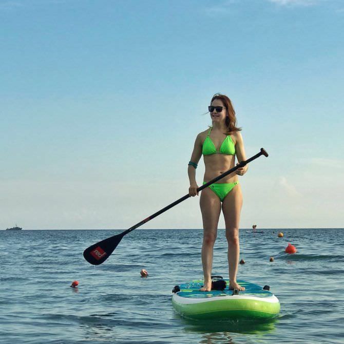 Валентина Рубцова фотов купальнике на байдаке