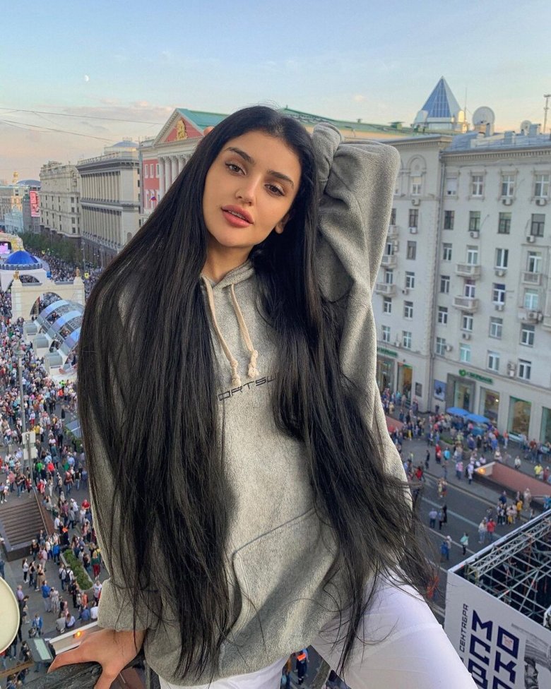 Дина Саева
