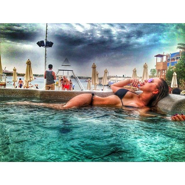 Анна Дзюба фото в воде