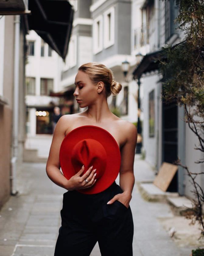 Мария Соколова фото на улице