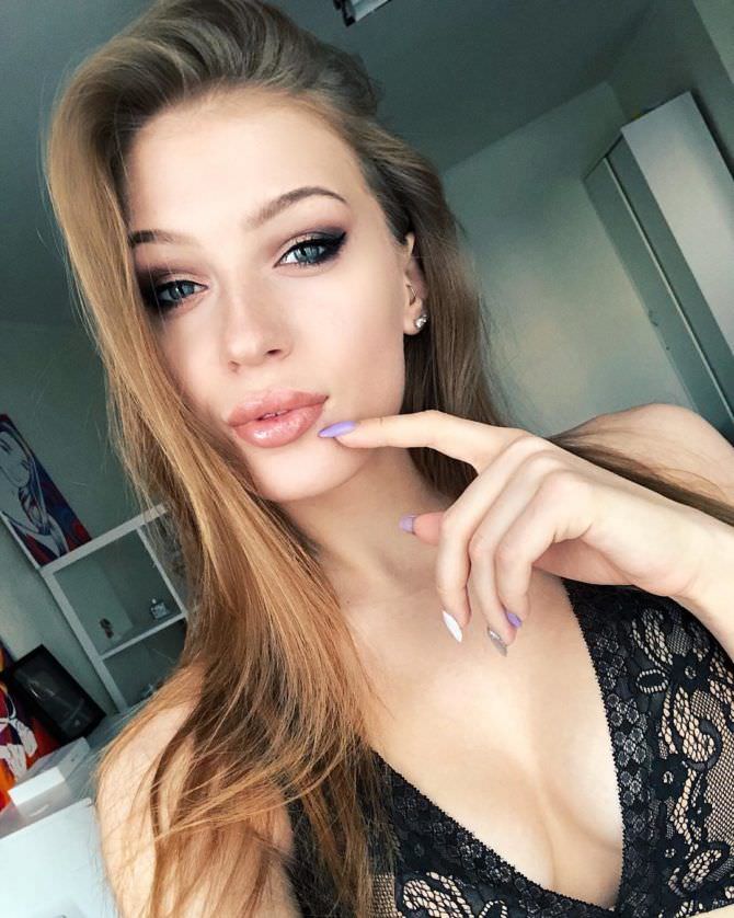 Полина Дубкова фото в нижнем белье