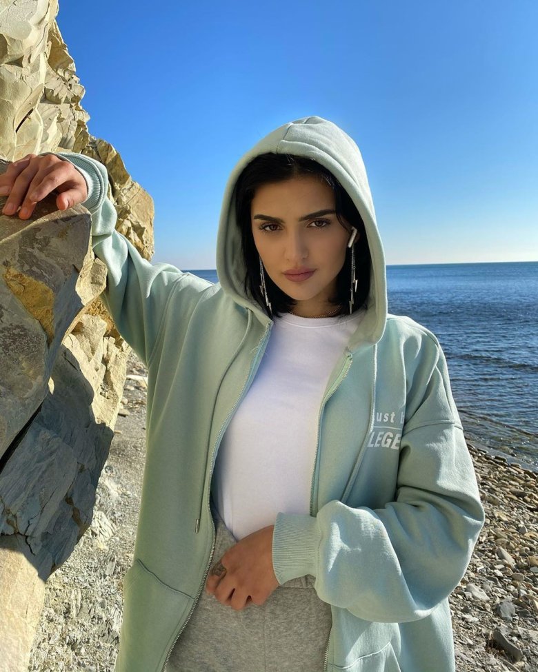 Дина Саева