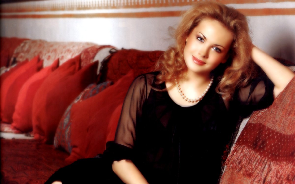 Анна Горшкова