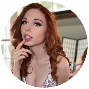 Кейтлин Мишель Сирагуса (Amouranth)